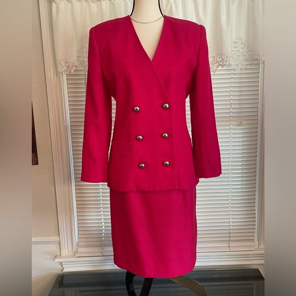 Vintage 90’s Christopher suit, size 3/4, hot pink, fully lined, like new.
